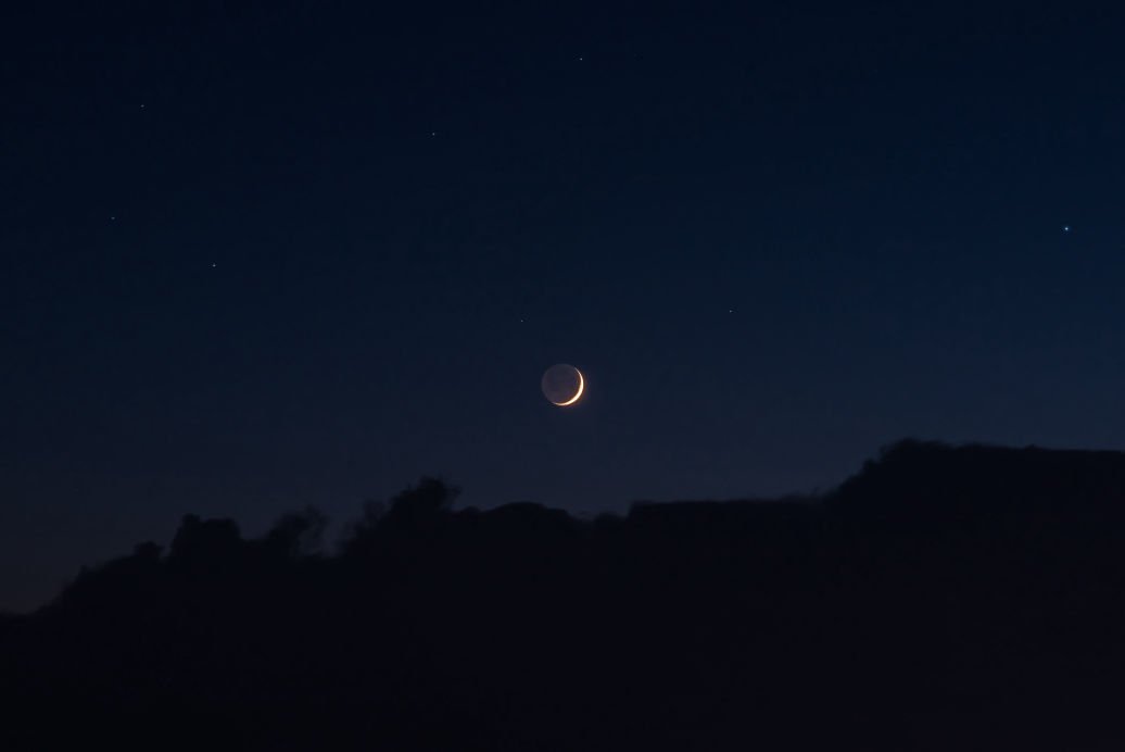 Solitary new moon rite.